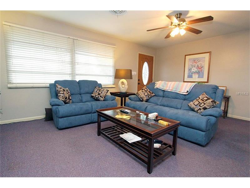 219 OAK HILL ROAD, Lady Lake, FL 32159