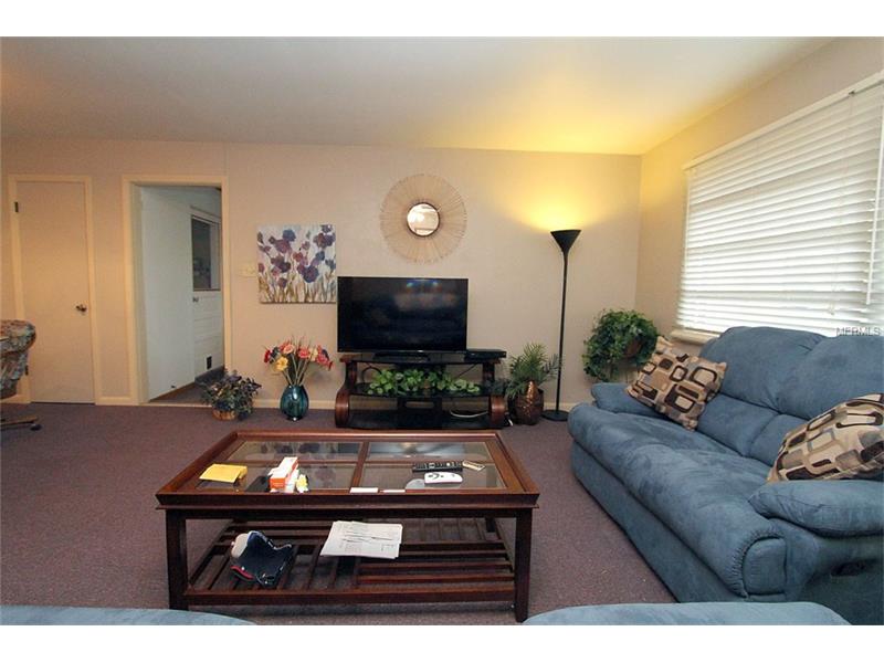 219 OAK HILL ROAD, Lady Lake, FL 32159