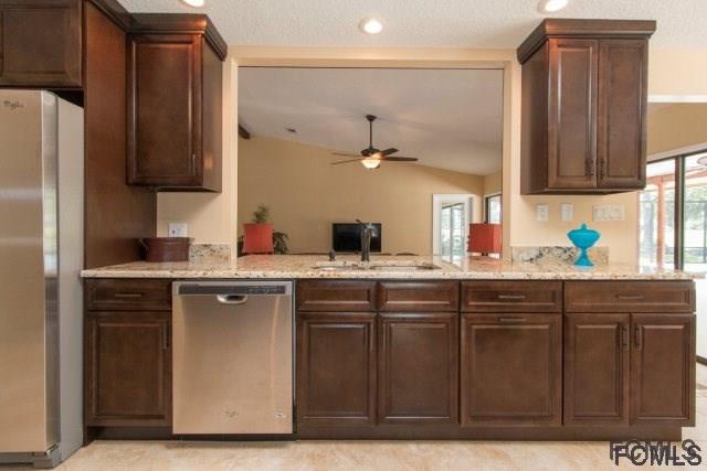 16 Weiss Place, Palm Coast, FL 32164