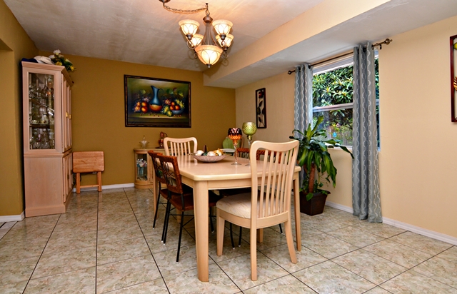 13 Putter Drive, Palm Coast, FL 32164