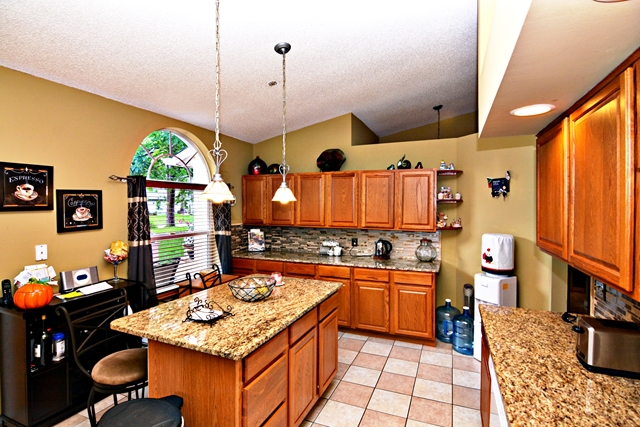 13 Putter Drive, Palm Coast, FL 32164