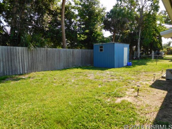 902 Midway St, New Smyrna Beach, FL 32168