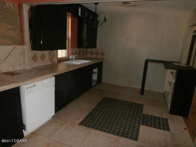 1711 Evergreen Street, Ormond Beach, FL 32174