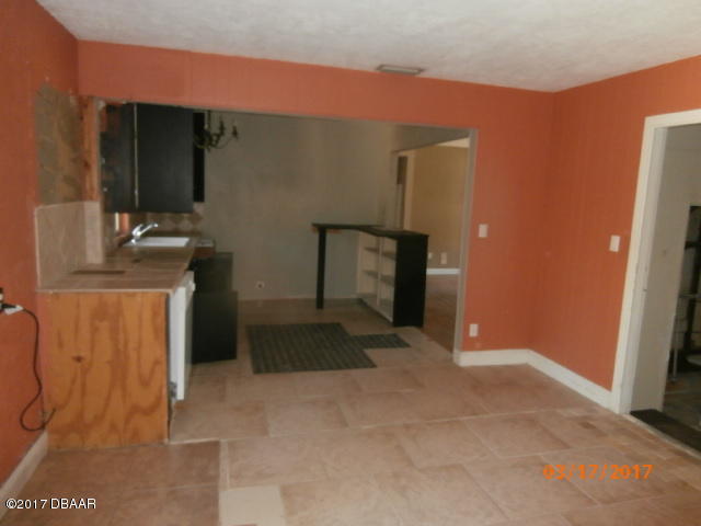 1711 Evergreen Street, Ormond Beach, FL 32174