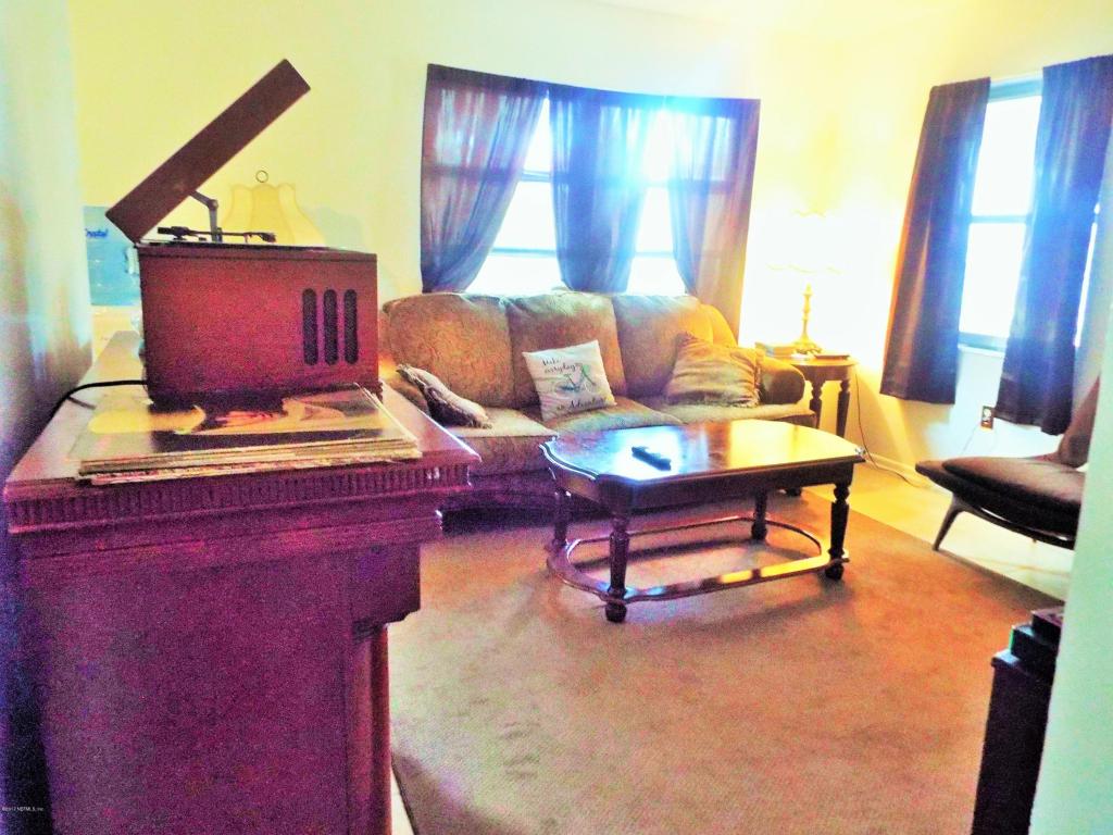 2016 TWIGG ST, Palatka, FL 32177