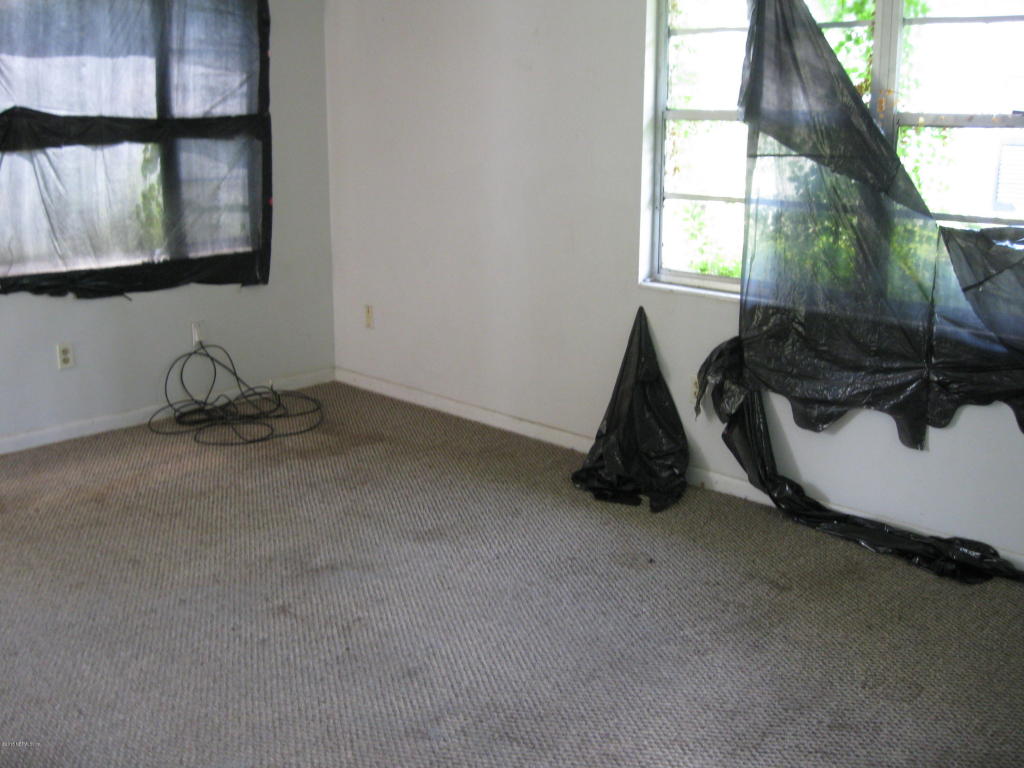 1400 NAPOLEON ST, Palatka, FL 32177