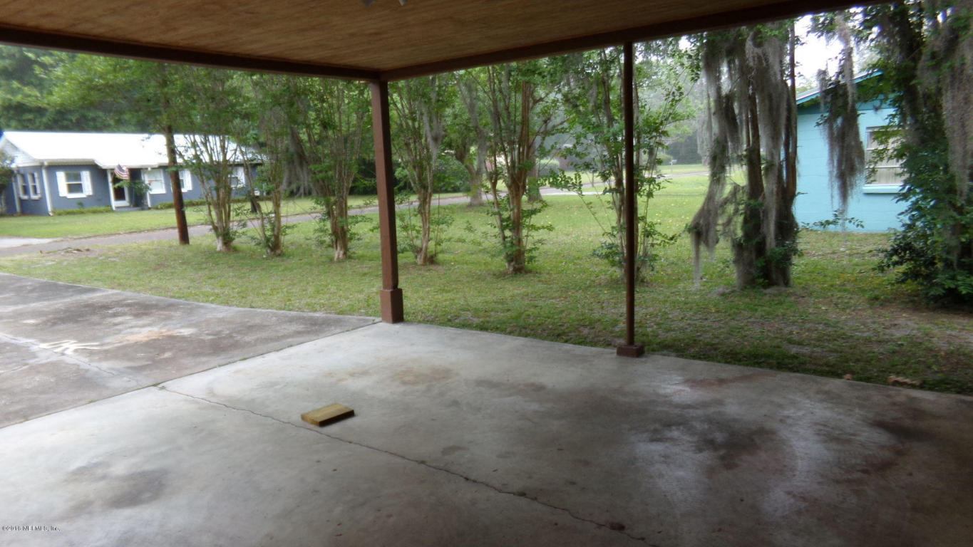 2102 CARR ST, Palatka, FL 32177
