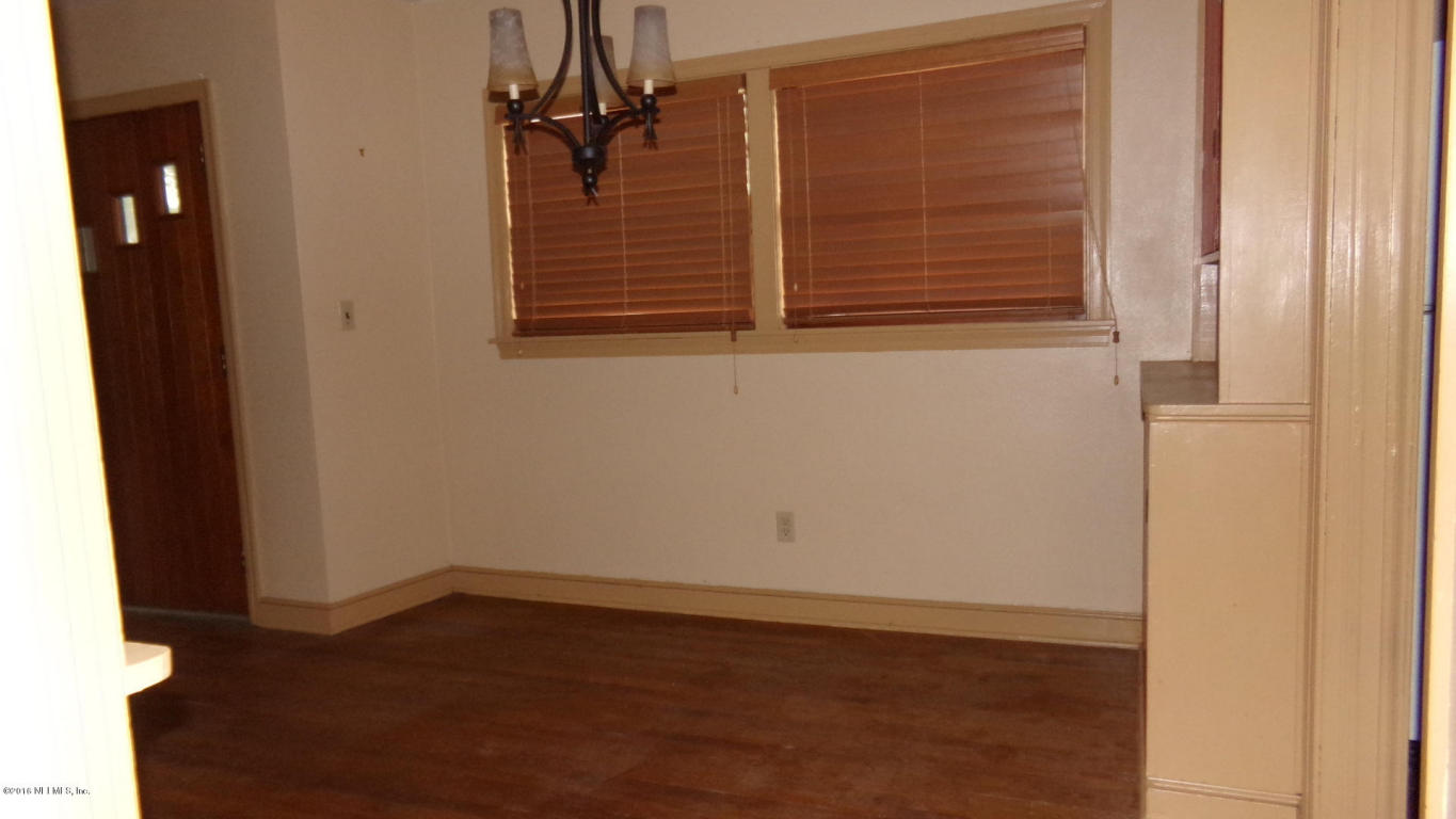 2102 CARR ST, Palatka, FL 32177
