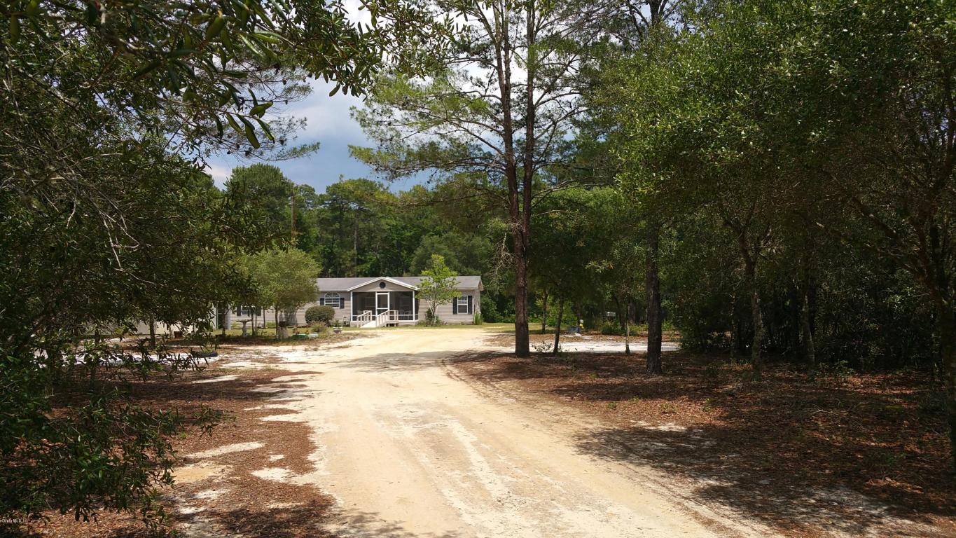 551 Fisher Road, Ocklawaha, FL 32179
