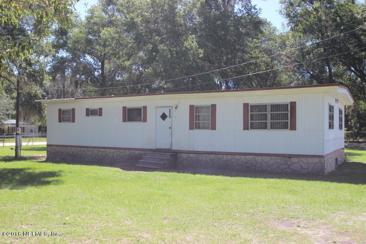 224 TROPIC AVE, Satsuma, FL 32189