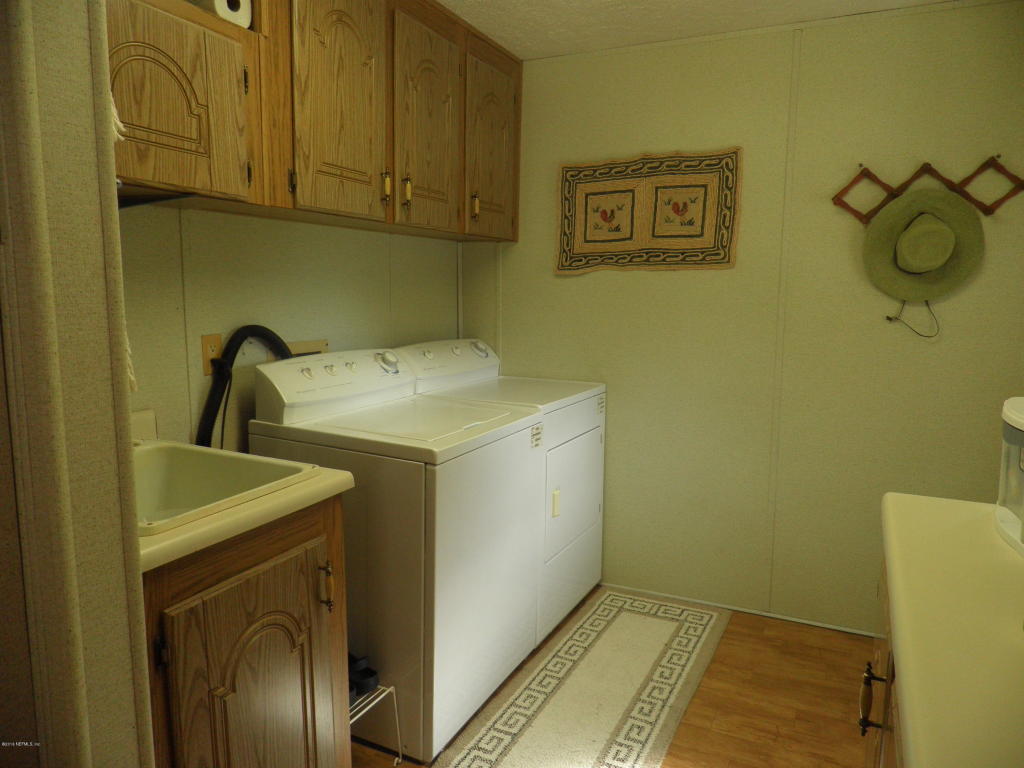 268 BEULAH CHURCH RD, Welaka, FL 32193