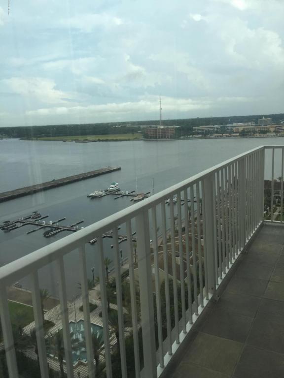 400 East BAY ST, Jacksonville, FL 32202