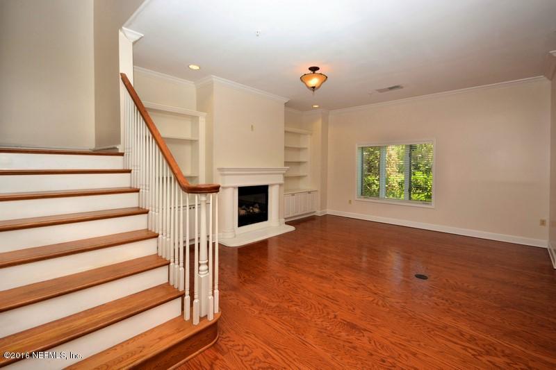 408 BAY ST East, Jacksonville, FL 32202
