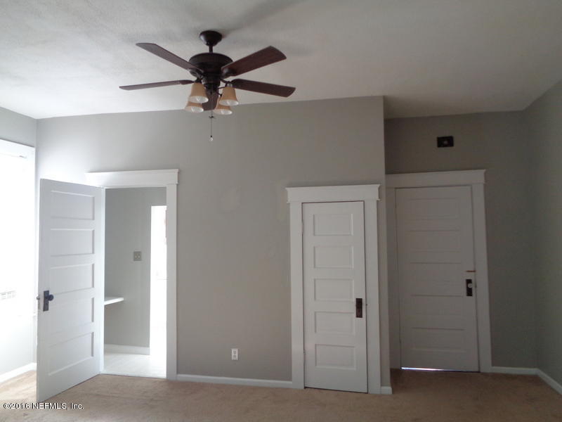 2136 POST ST, Jacksonville, FL 32204