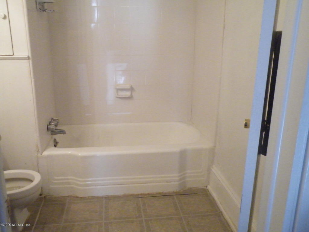 2533 POST ST, Jacksonville, FL 32204