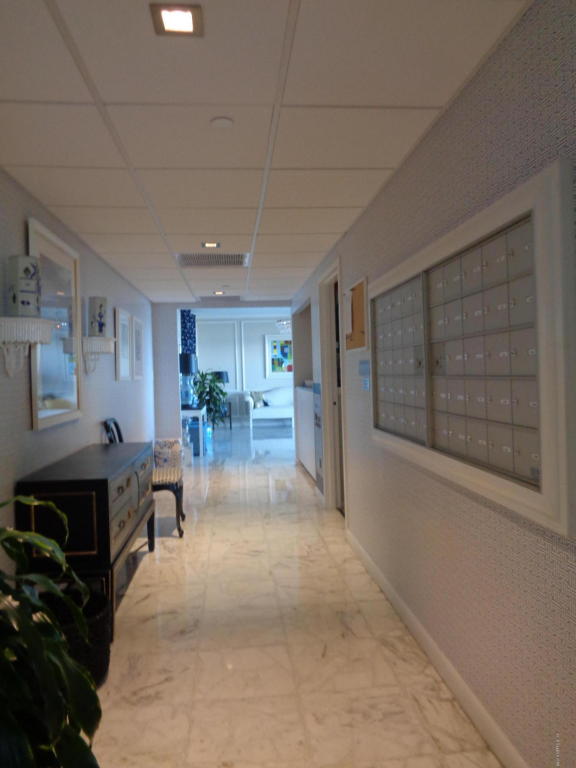 1560 LANCASTER TER, Jacksonville, FL 32204