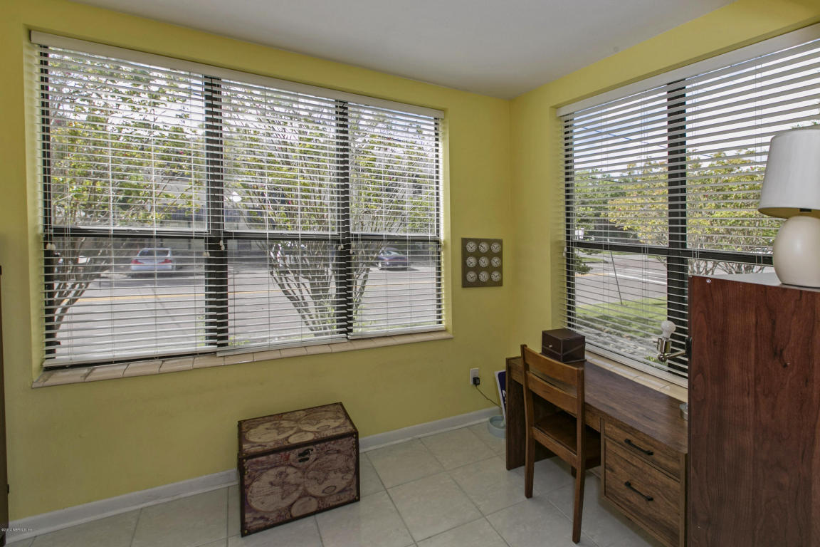 2545 OAK ST, Jacksonville, FL 32204