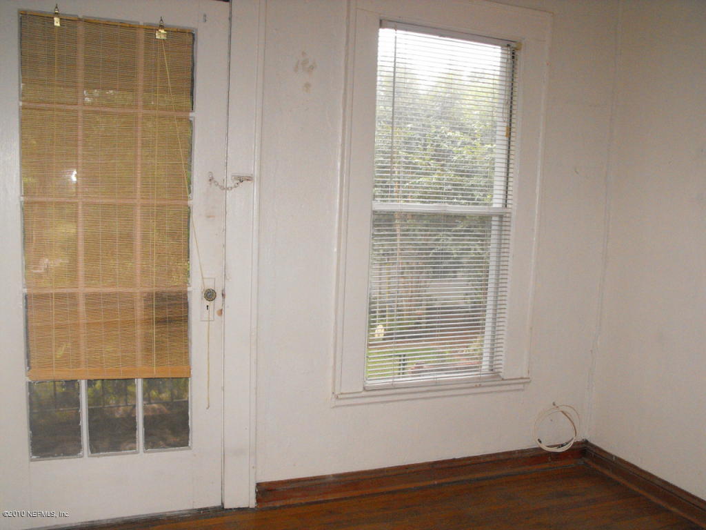 1718 PINEGROVE AVE, Jacksonville, FL 32205