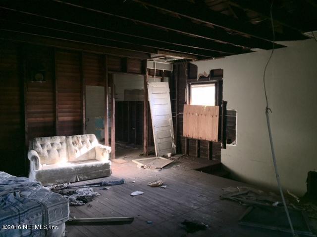 26 E 2nd ST East, Jacksonville, FL 32206