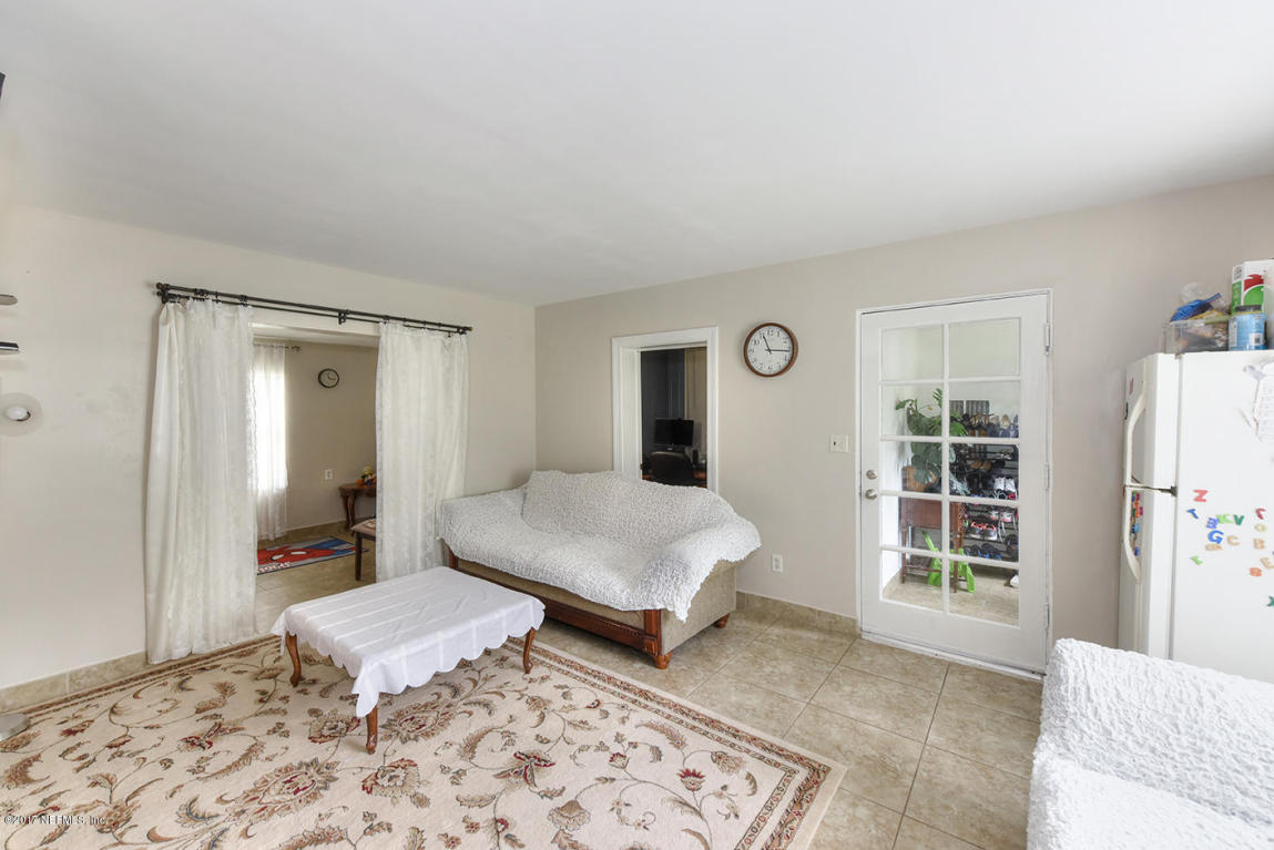 3617 CALLA DR, Jacksonville, FL 32207
