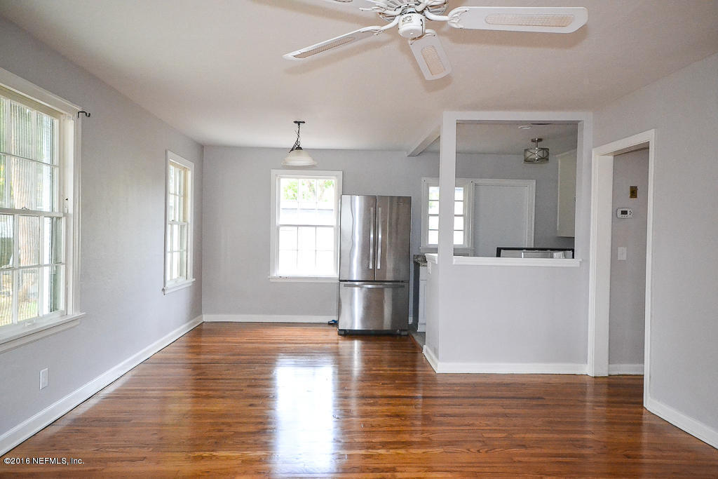 2115 KINGSWOOD RD, Jacksonville, FL 32207