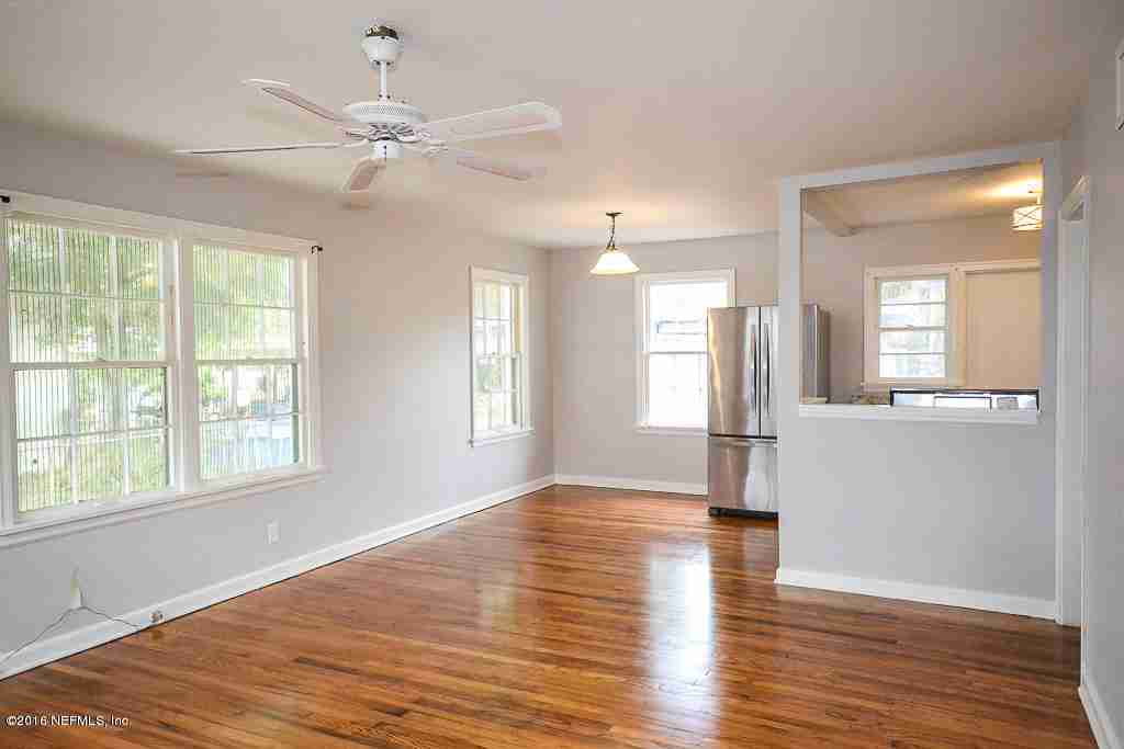 2115 KINGSWOOD RD, Jacksonville, FL 32207