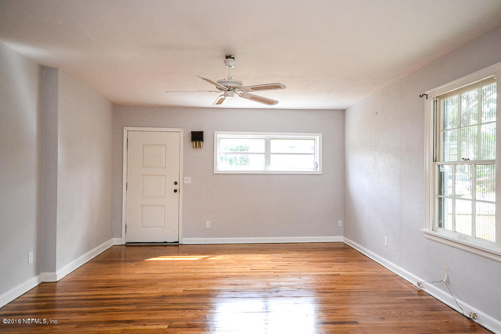2115 KINGSWOOD RD, Jacksonville, FL 32207