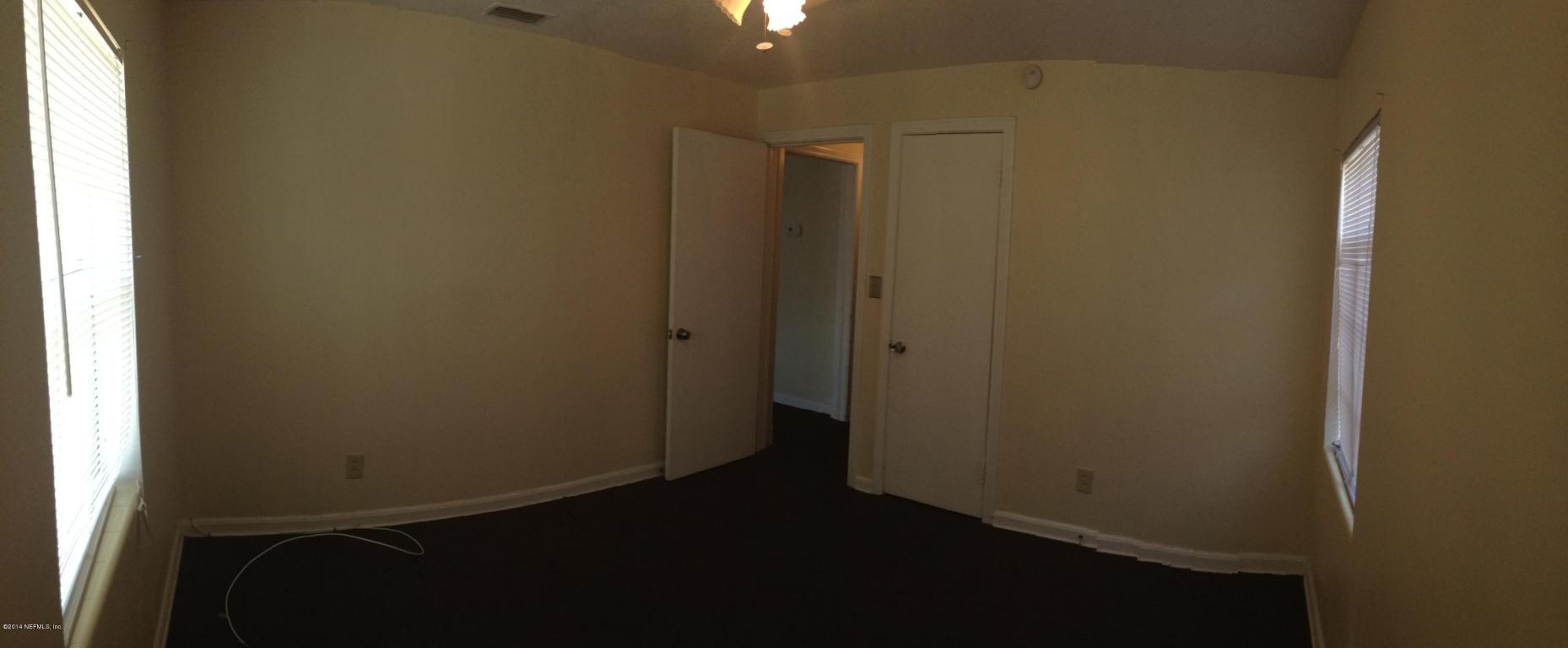 3126 BELDEN ST, Jacksonville, FL 32207