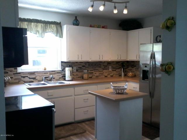 2839 Ripley Ave., Jacksonville, FL 32207