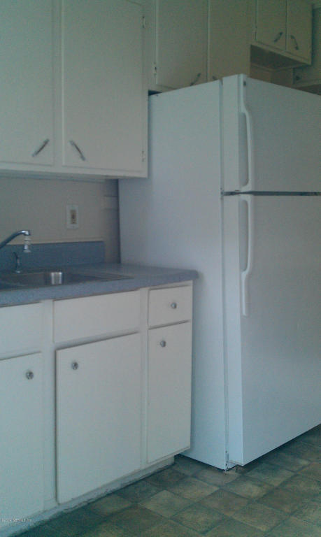 5911 SILVER PLAZA, Jacksonville, FL 32208