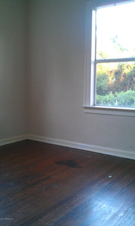 5911 SILVER PLAZA, Jacksonville, FL 32208