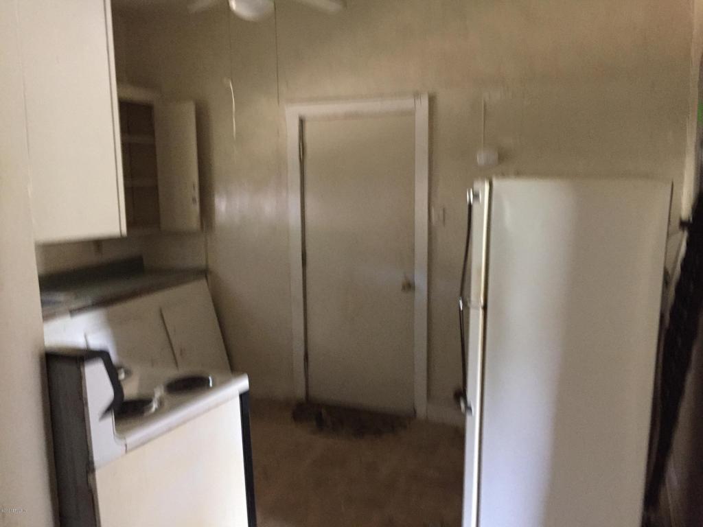 8708 1ST AVE, Jacksonville, FL 32208