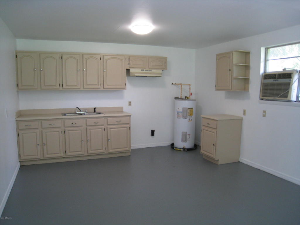 9224 2ND AVE, Jacksonville, FL 32208
