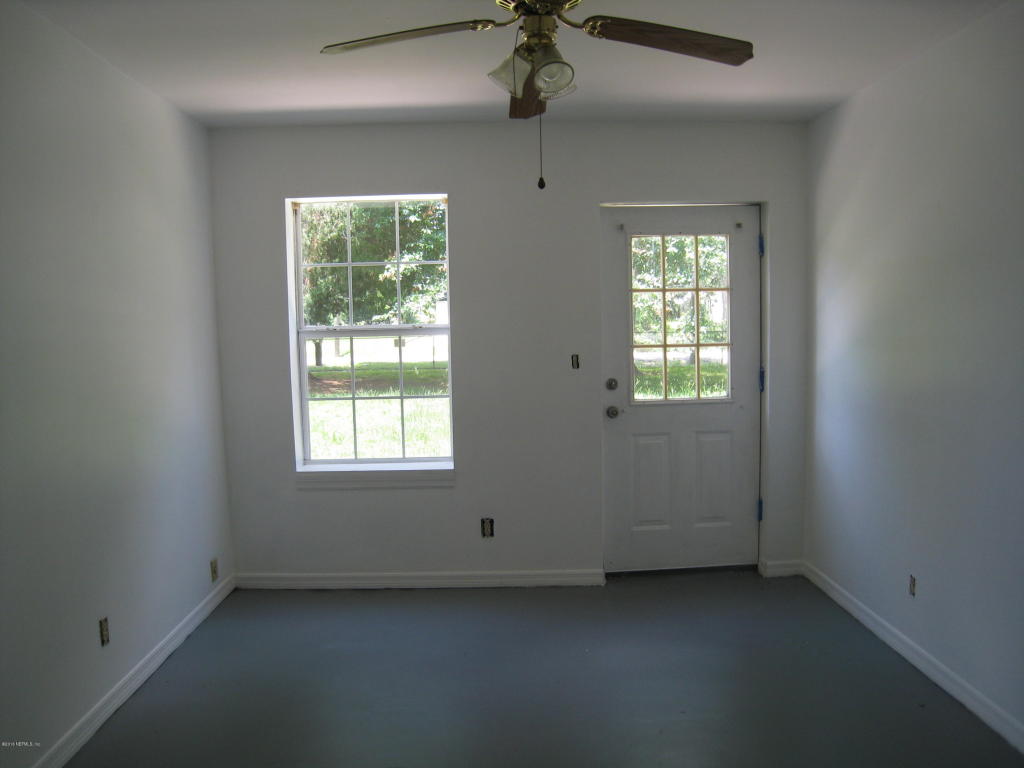 9224 2ND AVE, Jacksonville, FL 32208