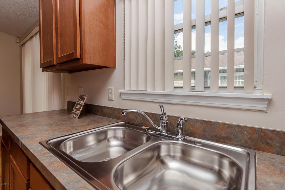 4023 ALFRED MILL AVE, Jacksonville, FL 32208