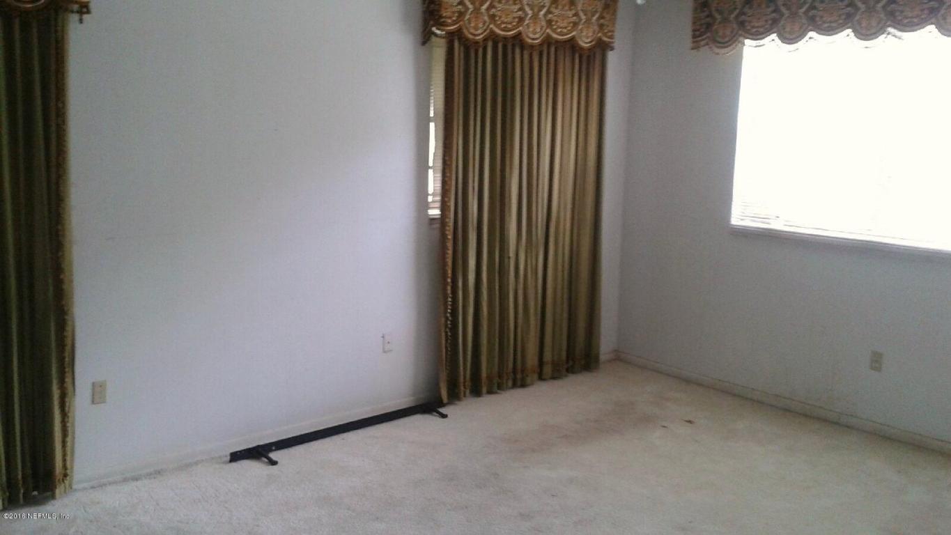 1142 12TH ST West, Jacksonville, FL 32209
