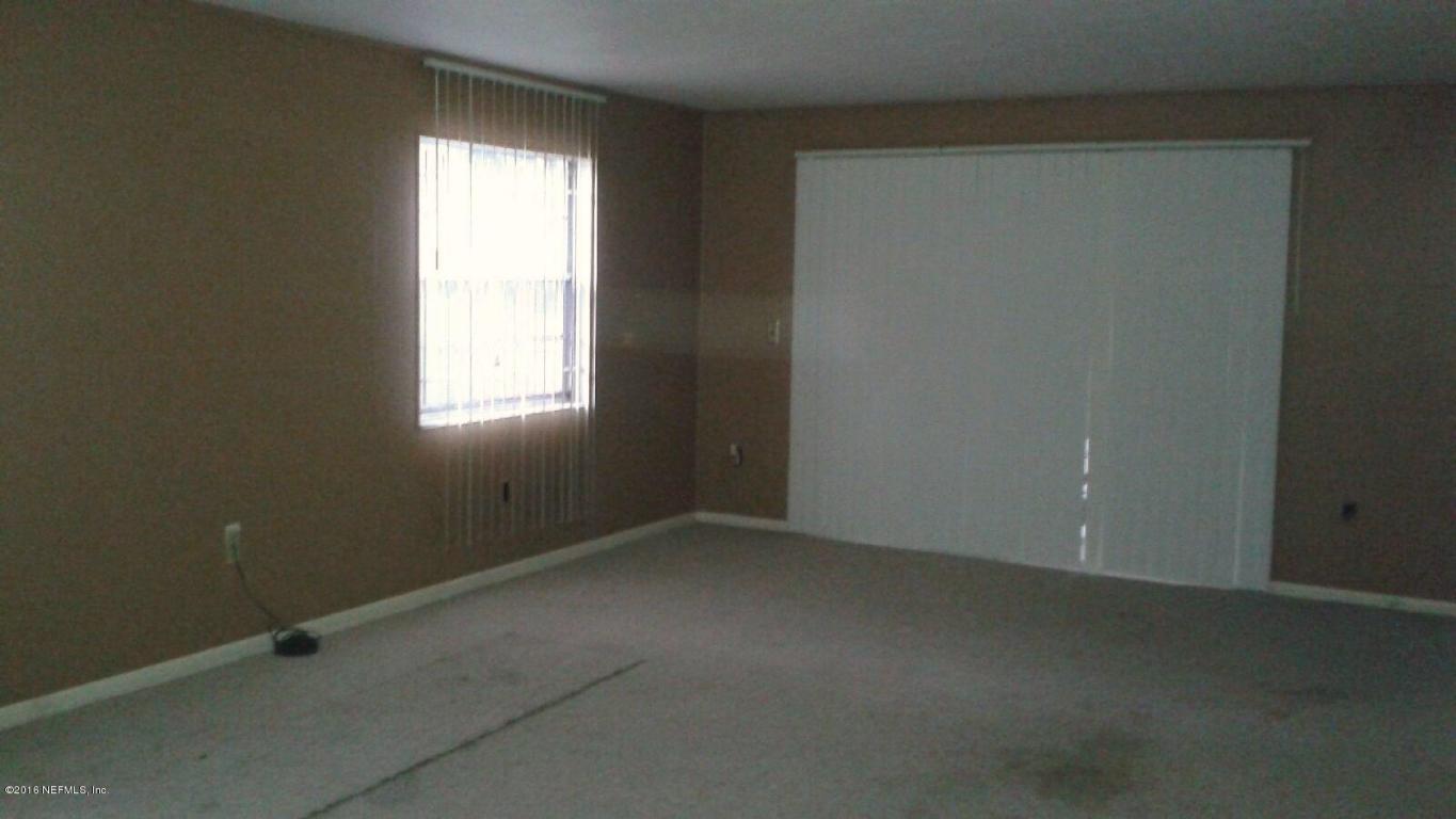 1142 12TH ST West, Jacksonville, FL 32209