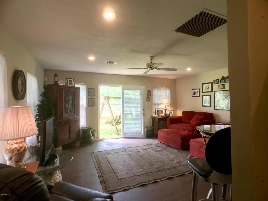 1756 LAKE SHORE BLVD, Jacksonville, FL 32210