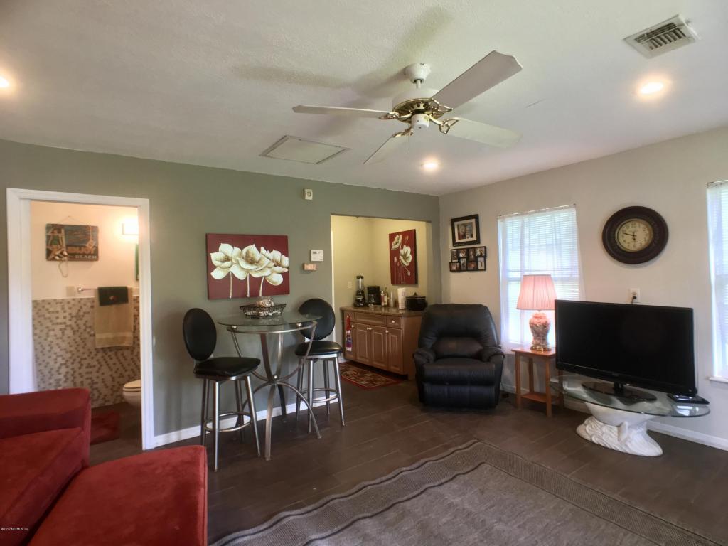 1756 LAKE SHORE BLVD, Jacksonville, FL 32210