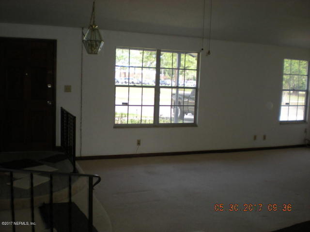 1711 Old Middleburg Rd. N., Middleburg Rd. N., FL 32210