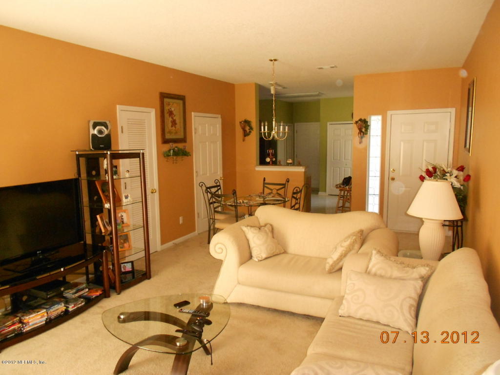 4847 PLAYPEN DR, Jacksonville, FL 32210