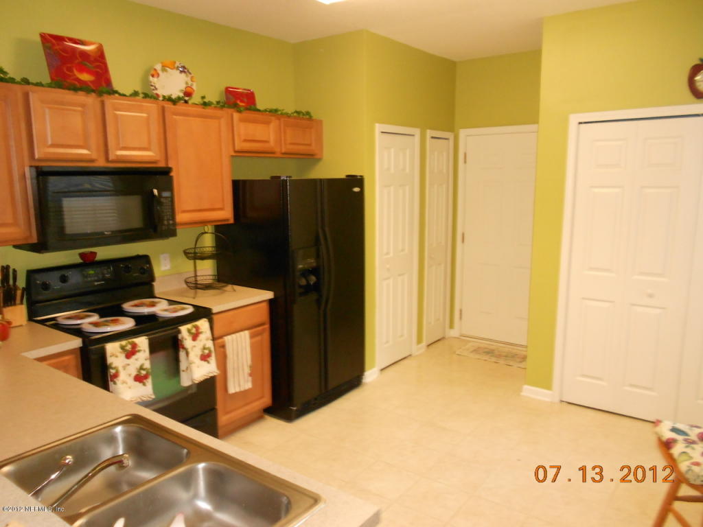 4847 PLAYPEN DR, Jacksonville, FL 32210