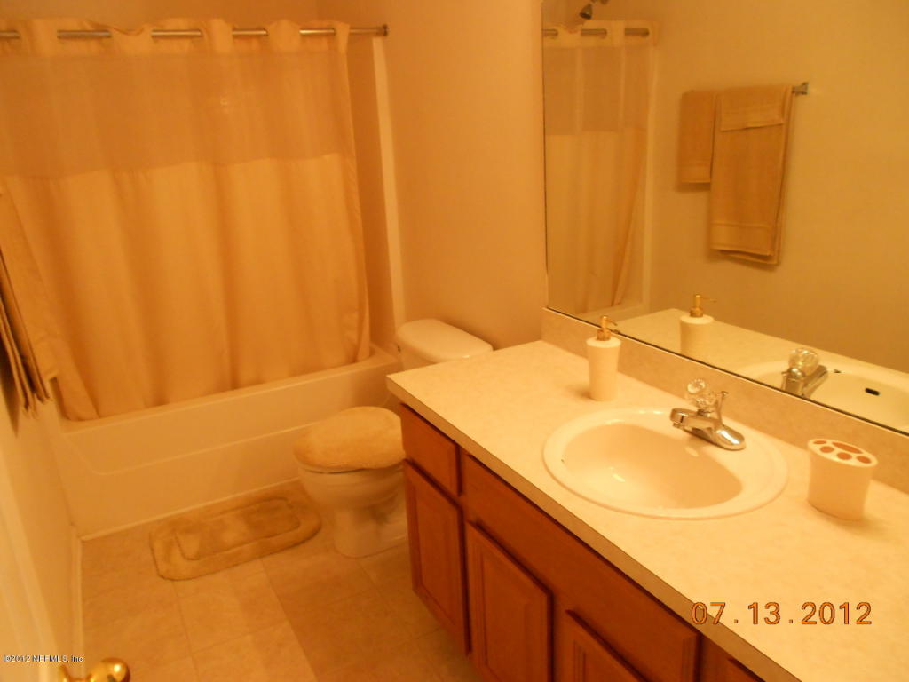 4847 PLAYPEN DR, Jacksonville, FL 32210