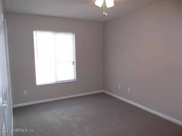 2630 JAMMES RD, Jacksonville, FL 32210