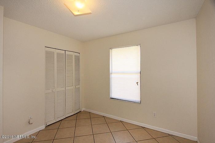 7627 INDIAN LAKES DR, Jacksonville, FL 32210
