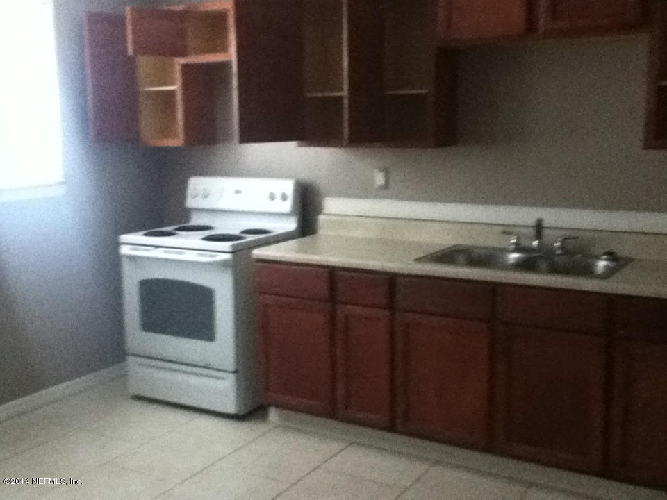 6868 MISS MUFFET LN South, Jacksonville, FL 32210