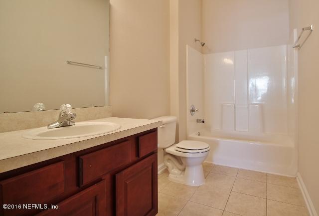 5051 PLAYPEN, Jacksonville, FL 32210
