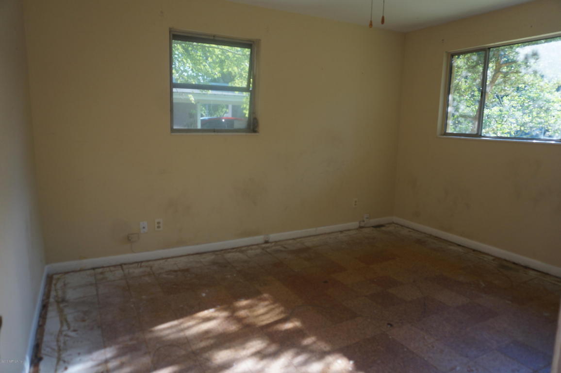 2148 BETSY DR, Jacksonville, FL 32210