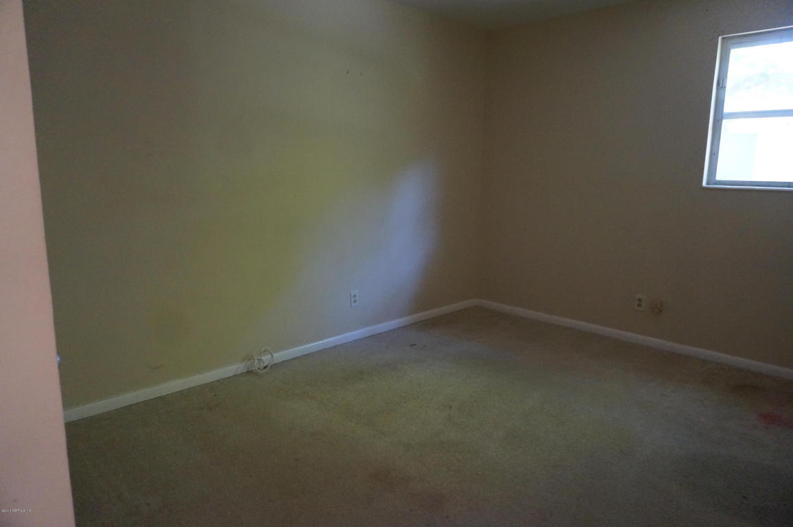 2148 BETSY DR, Jacksonville, FL 32210