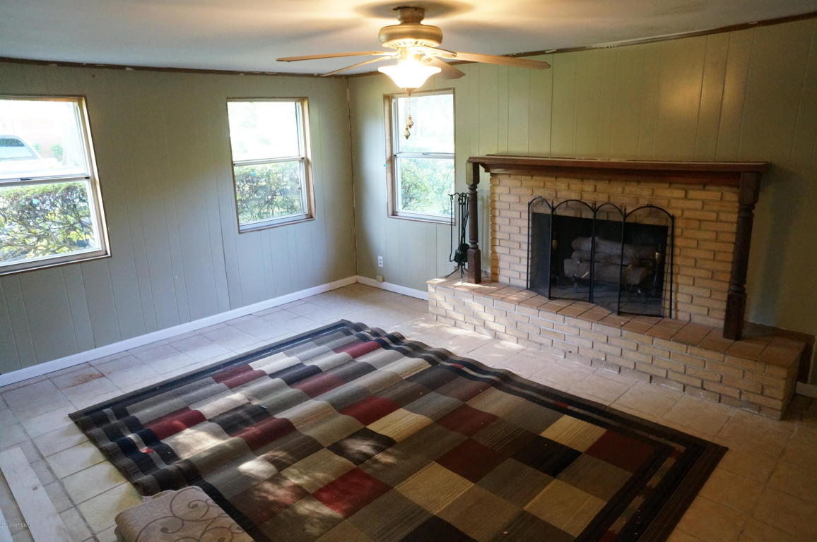 3922 COBALT AVE East, Jacksonville, FL 32210